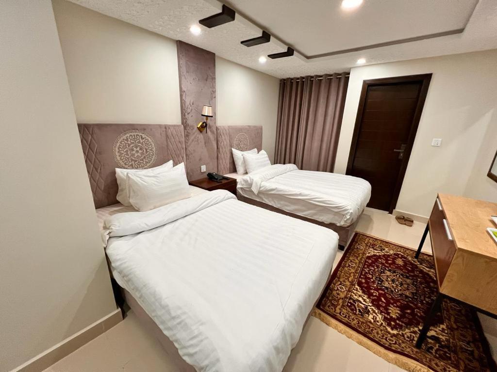 Shelton Suites Bhurban Exterior foto
